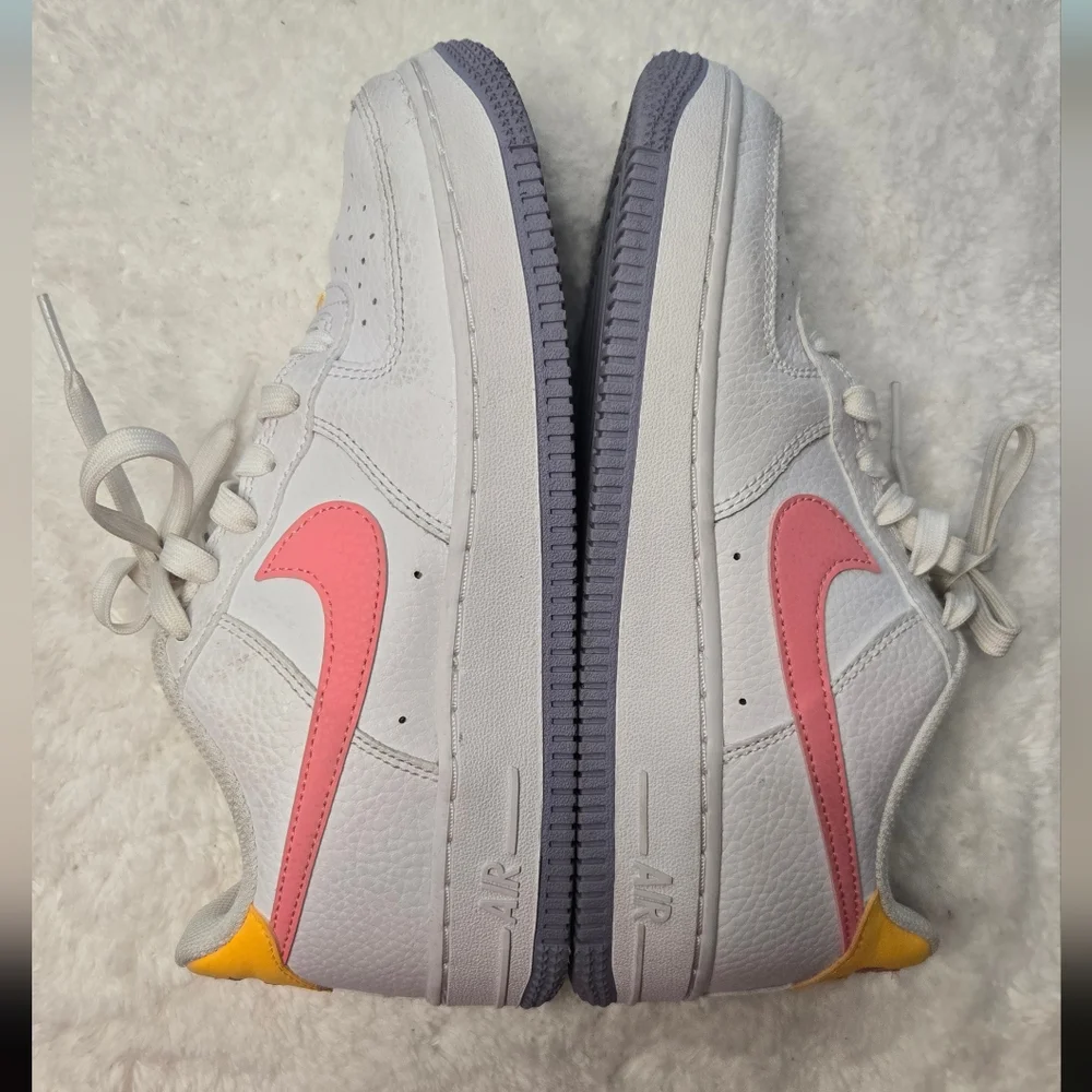 ' Nike Air Force 1 Low